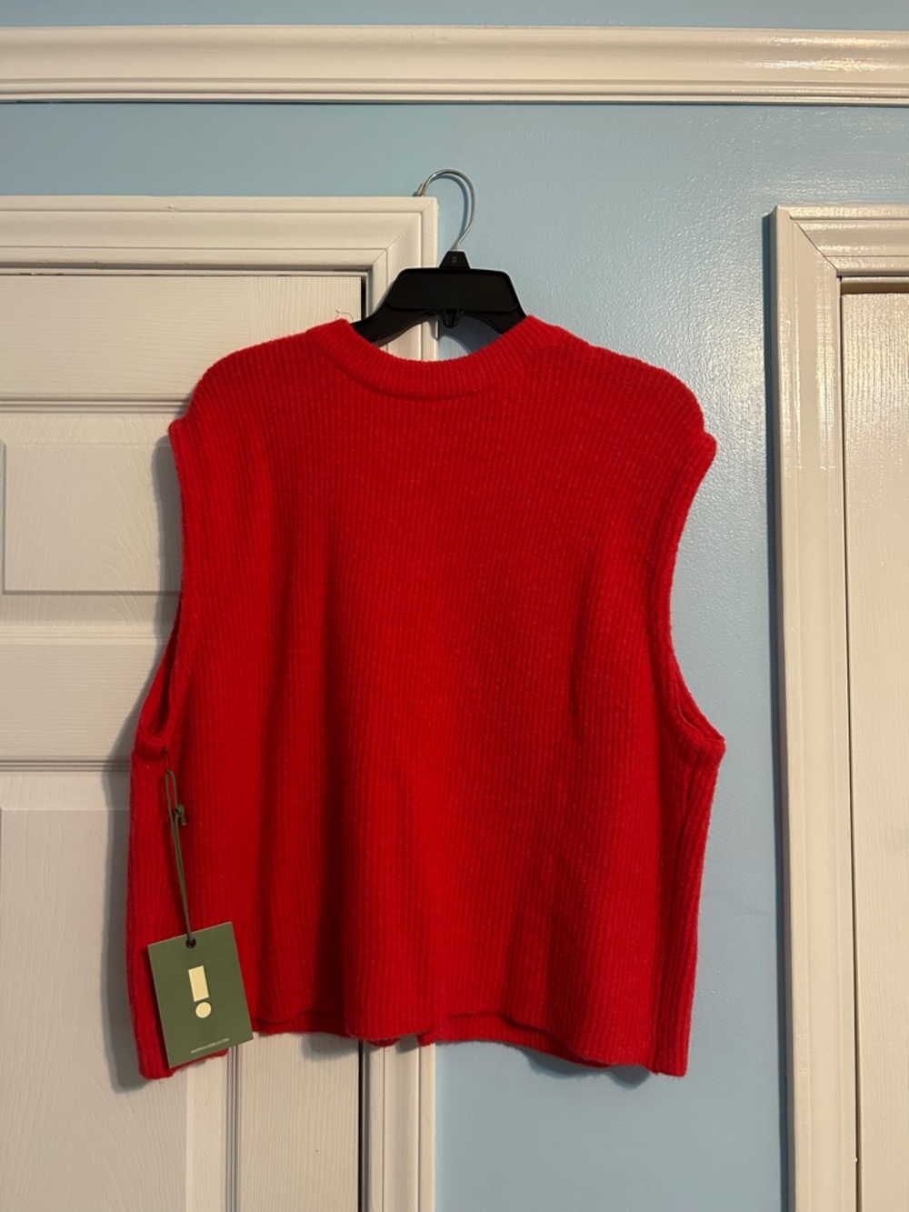 NWT Daily Drills reversible single button sweater vest size xs/s